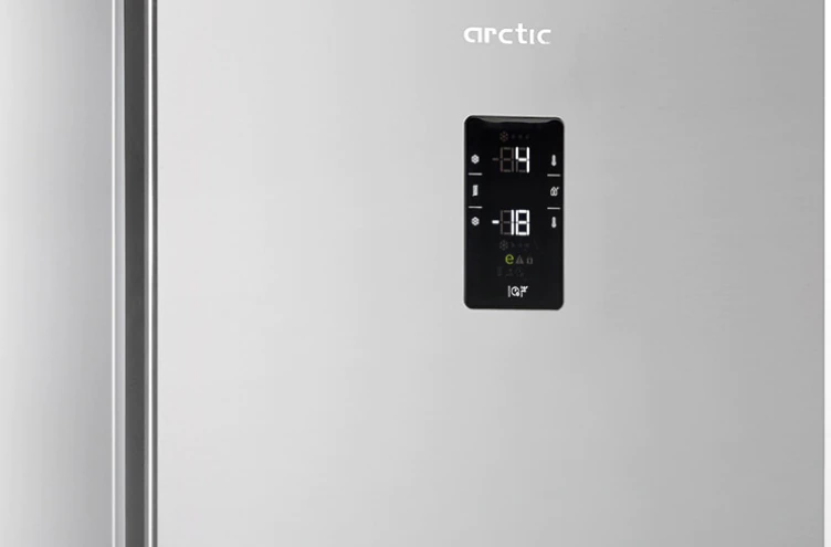 Combină frigorifică Arctic AK60406E40NFW cu display electronic